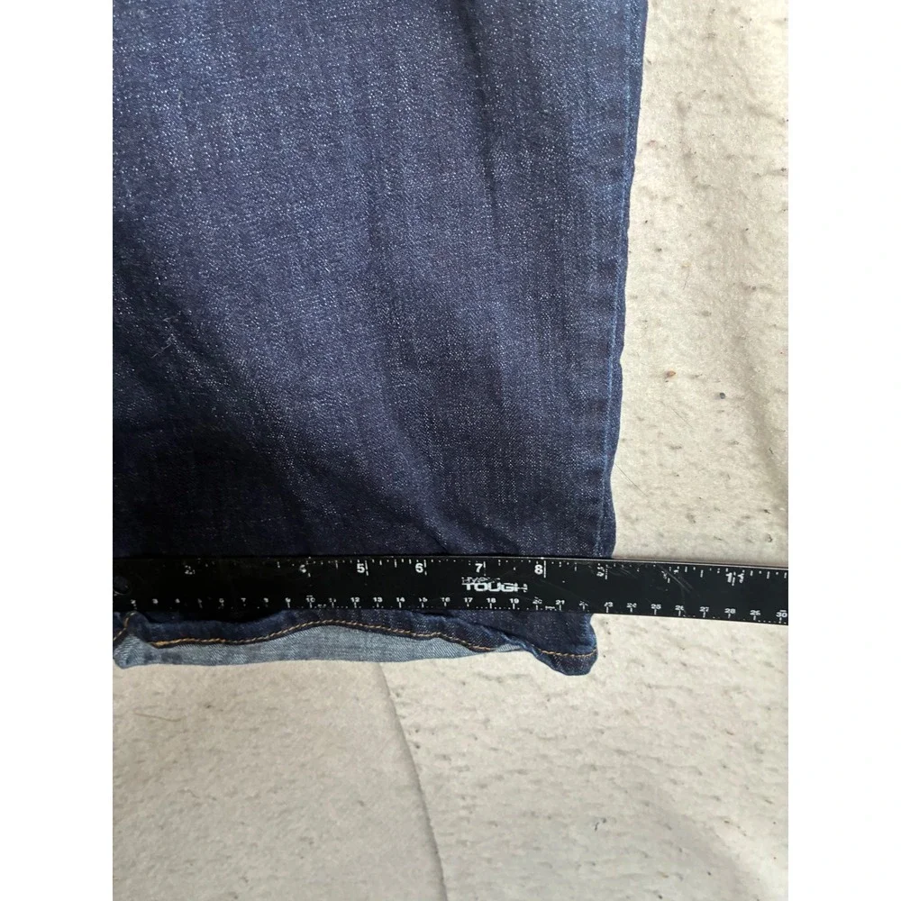 Levi Strauss Classic Bermuda Shorts Dark Wash Indigo Denim Size 32 7998